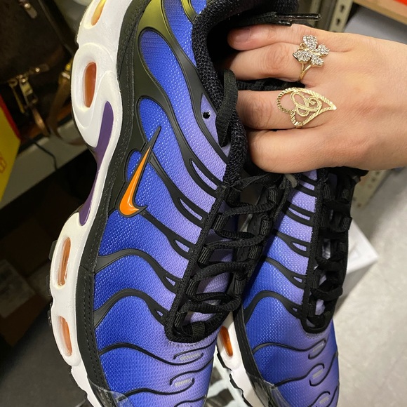 SOLD Air max plus - Picture 1 of 3